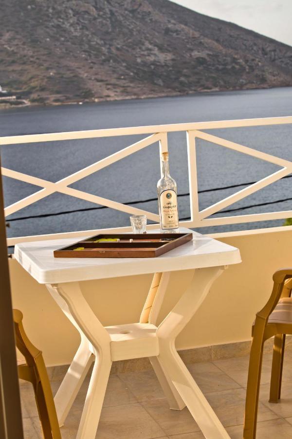 Acropolis Hotel Масути Екстериор снимка