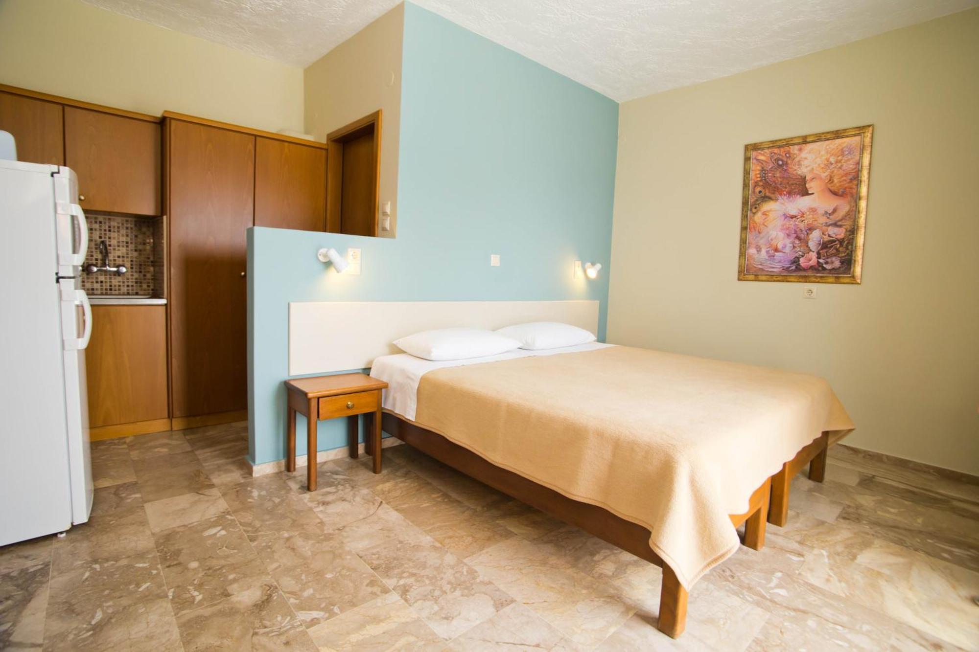 Acropolis Hotel Масути Екстериор снимка